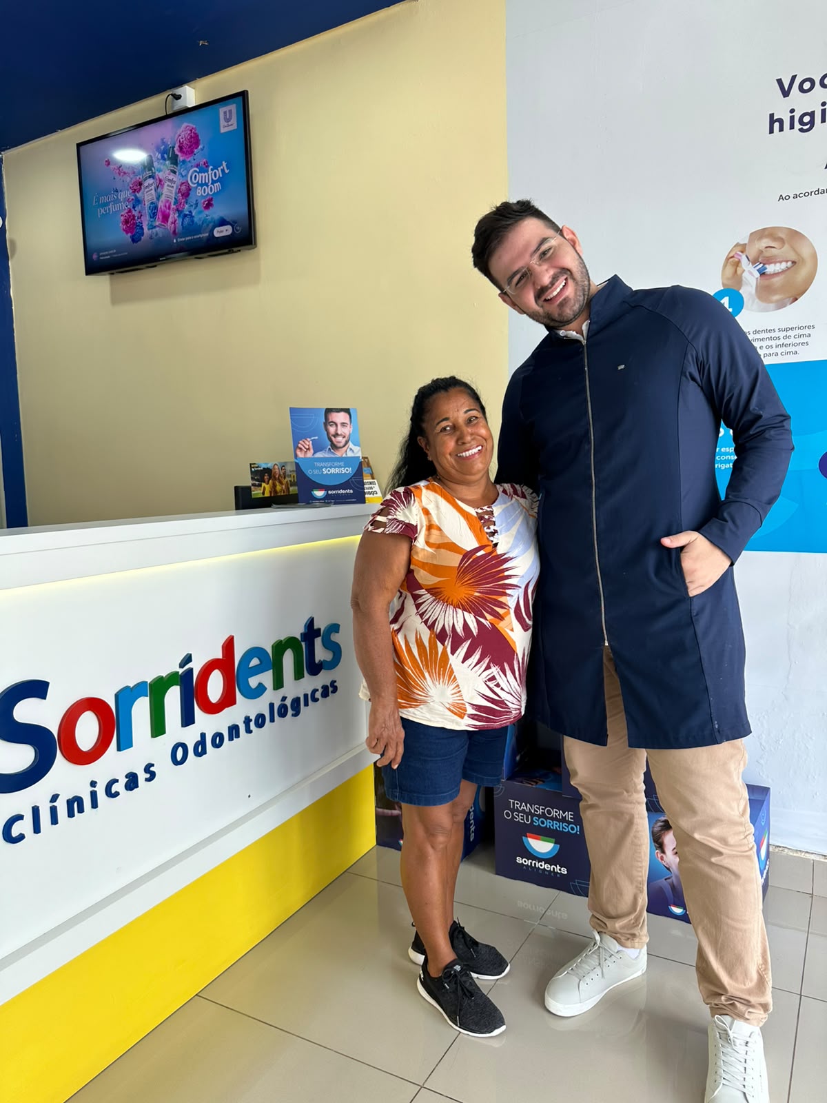 Equipe Sorridents Cuiabá com paciente